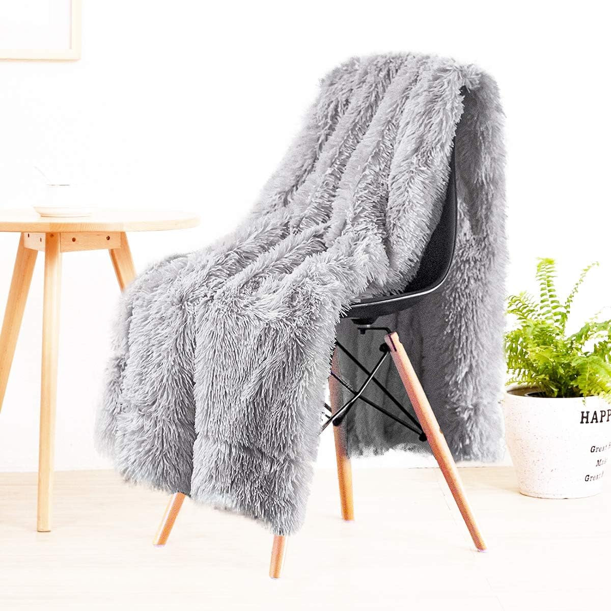 Super Soft Shaggy Faux Fur Throw Blanket, Plush Fuzzy Sherpa Throw Blanket for Couch, Cozy Fluffy Light Grey Blankets for Bed Chair Sofa, 60'' X 80''